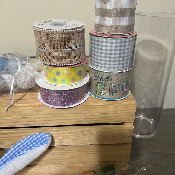 Assorted Easter Decorations - Picture 6 of 6